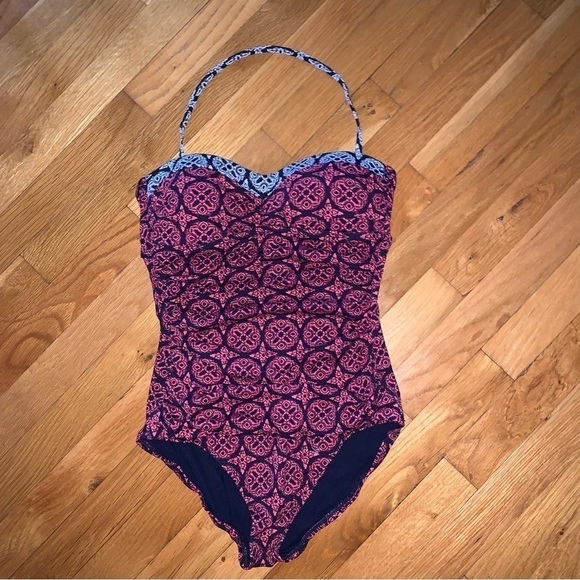 TOMMY Bahama IKAT One Piece Bathing Suit. - Picture 4 of 13